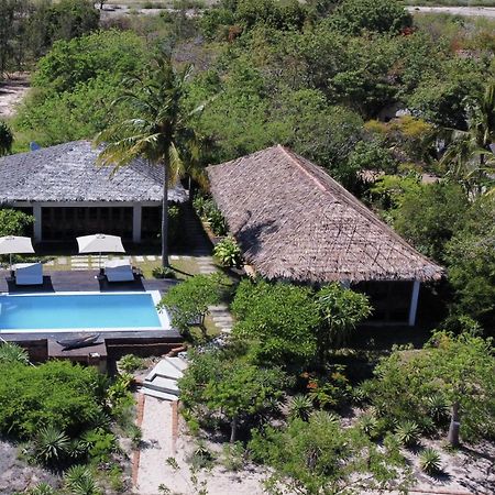 Chuiba Bay Lodge Пемба Екстериор снимка